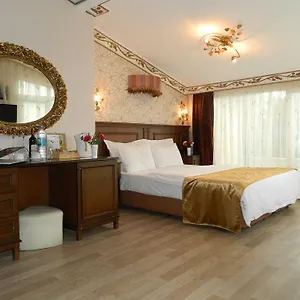 2* Hotel Center Hill